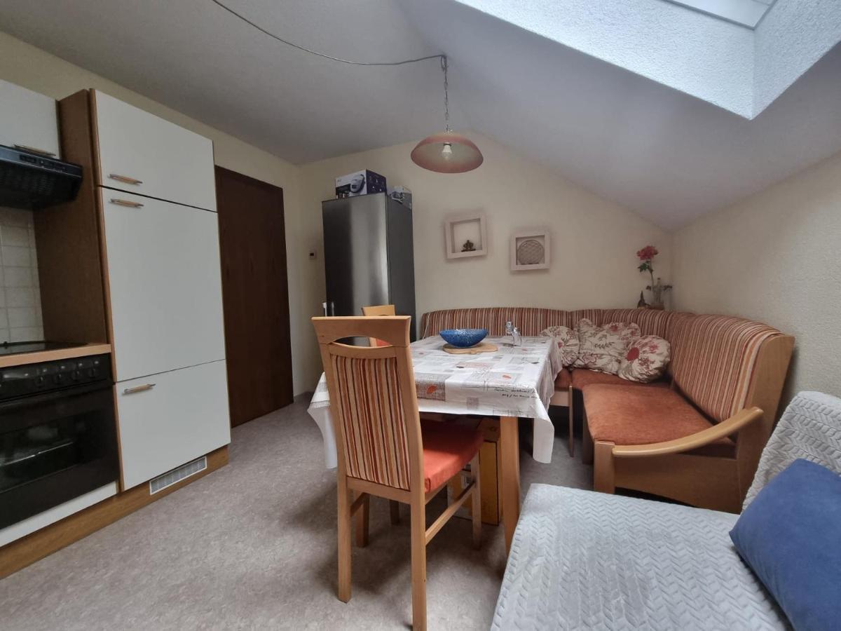 Haus Flora - Ferienwohnung Bodensdorf Ngoại thất bức ảnh