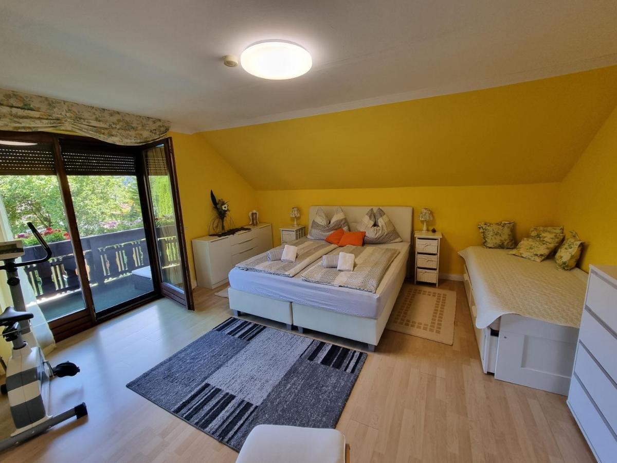 Haus Flora - Ferienwohnung Bodensdorf Ngoại thất bức ảnh